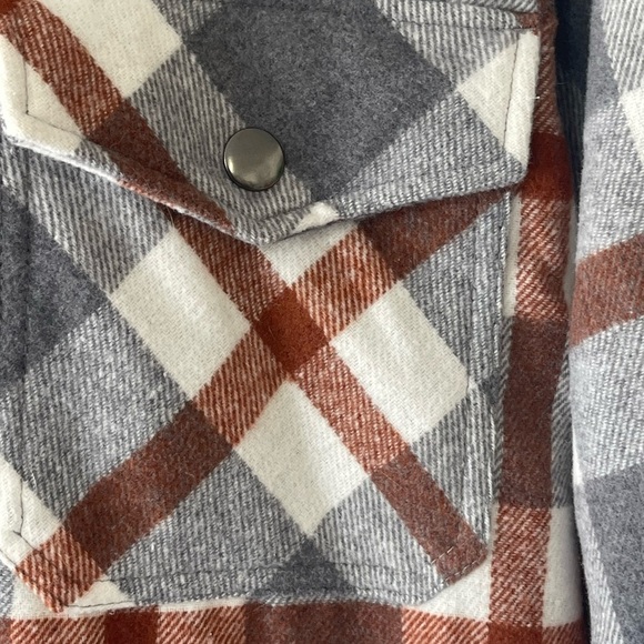 Croft & Barrow Plaid Utility Jacket - Gray and Brown - Picture 8 of 8